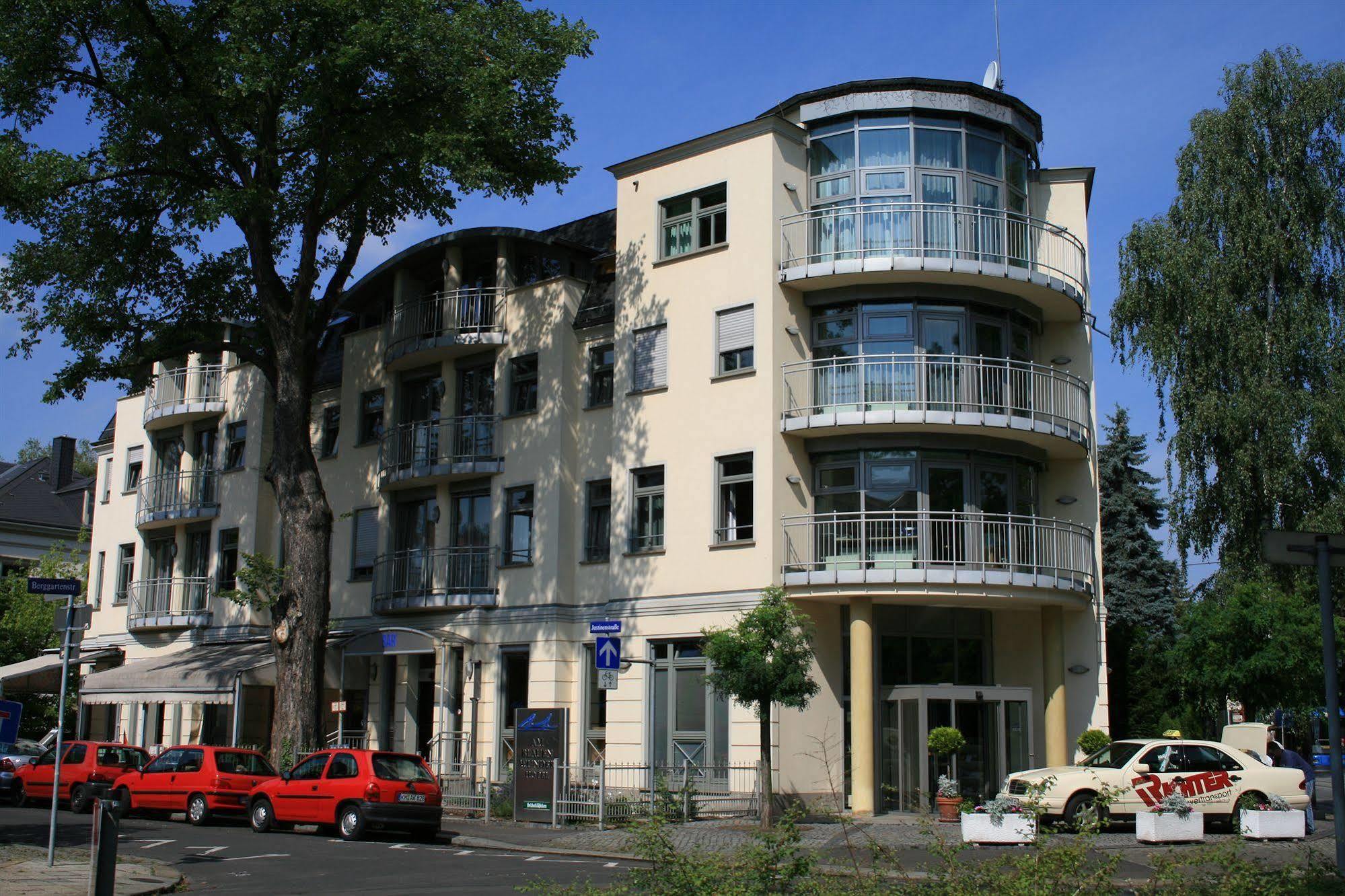 Hotel Am Blauen Wunder Drážďany Exteriér fotografie